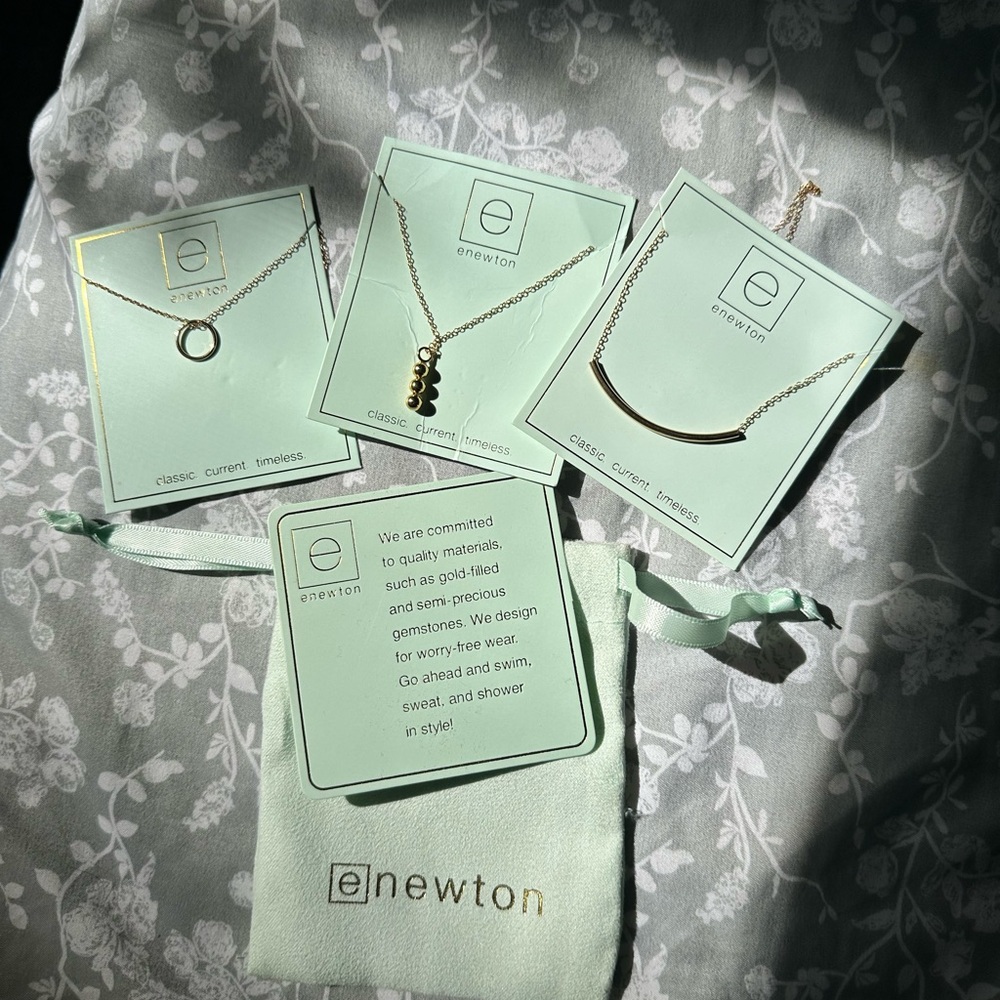 eNewton 3 necklaces Necklaces